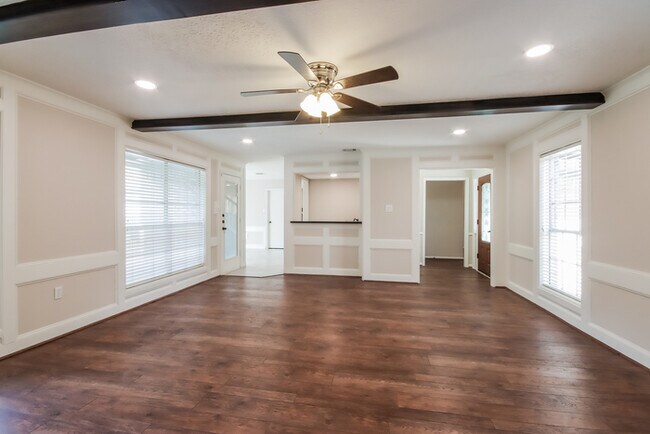 Building Photo - 12810 Forest Meadow Dr