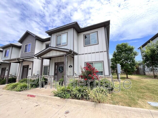 Foto del edificio - 418 NW Retreat Ln