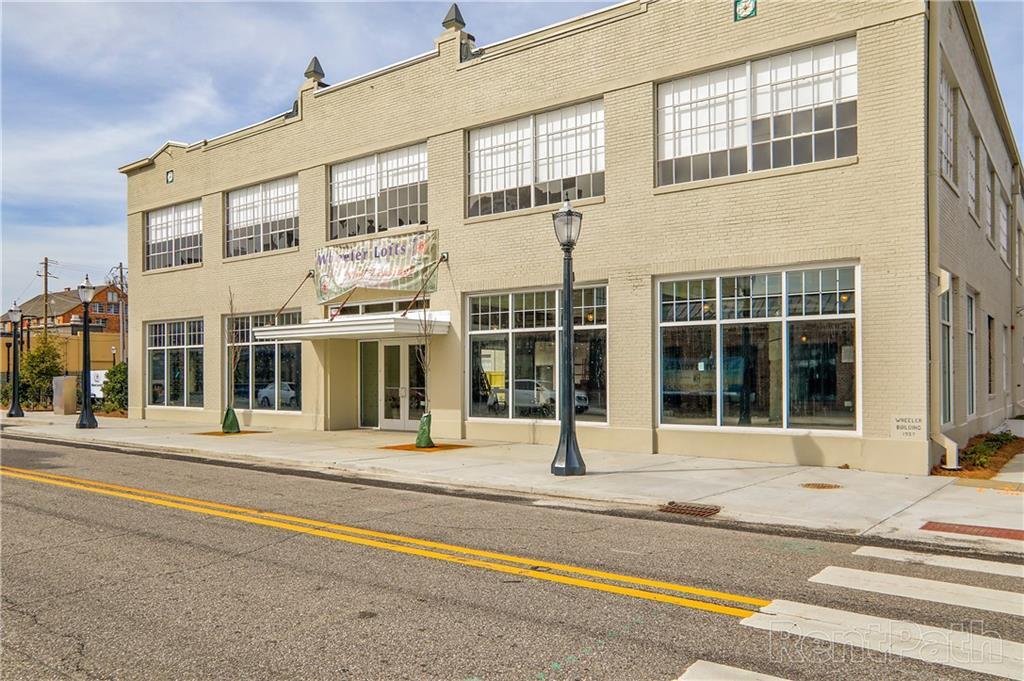 450 St Louis St Unit 218, Mobile, AL 36602 Room for Rent in Mobile, AL