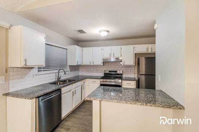 Building Photo - 1095 Forest East Dr, Stone Mountain, GA 30088
