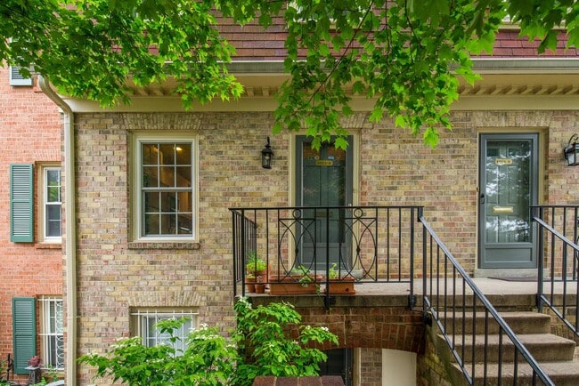 Foto del edificio - 1624 Belmont St NW