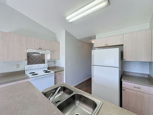 Foto del edificio - Single Family Home in Village 7 Poinciana