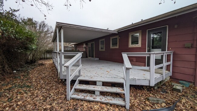 Foto del edificio - 1005 E 8th St