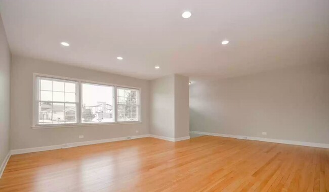 Building Photo - 3029 Lynn Ct