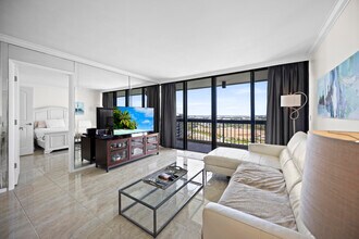 Building Photo - 2425 Presidential Way