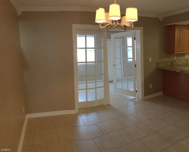 Foto del edificio - 1218 Abbey Crescent Ln