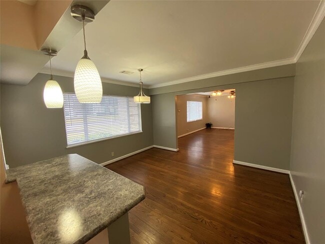 Building Photo - 3822 Southmore Blvd