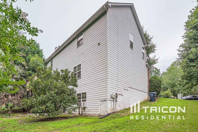 Building Photo - 1593 Great Shoals Cir SE