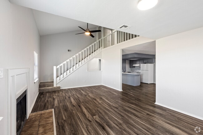 2BED 2BATH LOFT - Ozmun Apartments