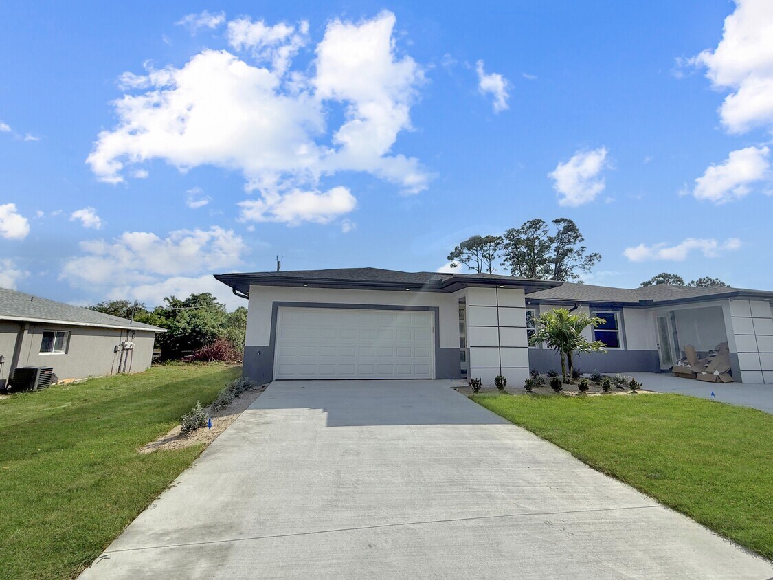 Foto principal - 5325 27th St SW