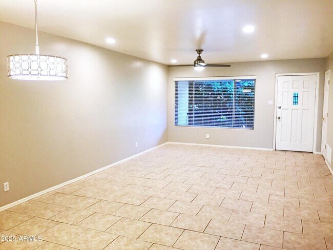 Foto del edificio - 4701 N 68th St