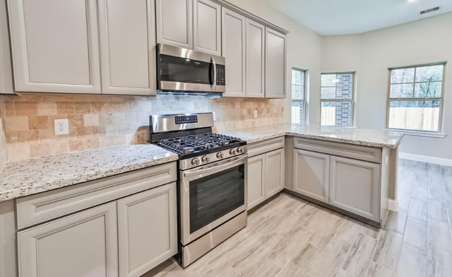 Building Photo - 1035 Carson Dr