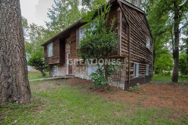Foto del edificio - 3004 Windwood Pl