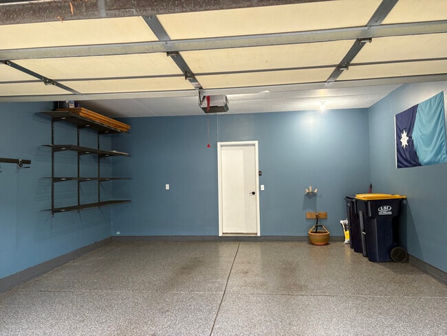 Building Photo - 15113 Cimarron Way