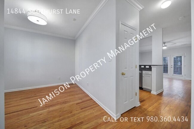 Foto del edificio - 14844 Scothurst Ln