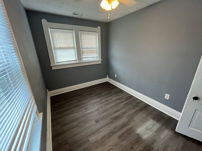 Foto del edificio - 1512 Main St