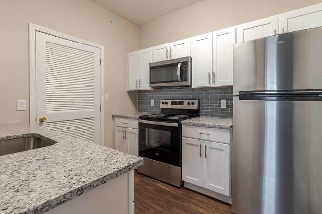 Building Photo - Highlands of Montour Run Apartment Homes