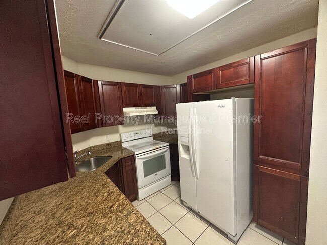 Foto del edificio - 3831 NW 84th Ave