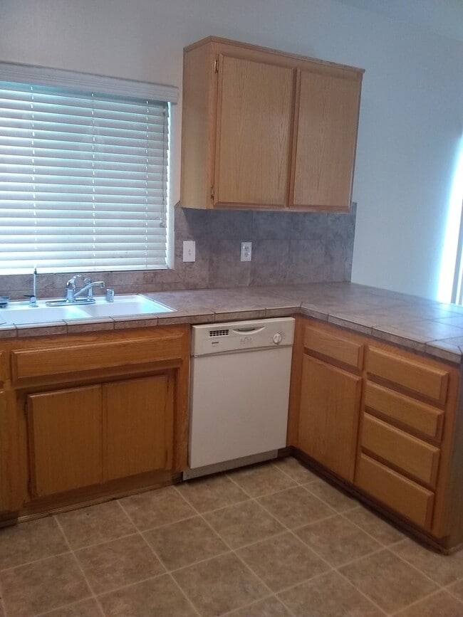 Building Photo - PRE-LEASE OPPORTUNITY – Downtown Living at Its Best