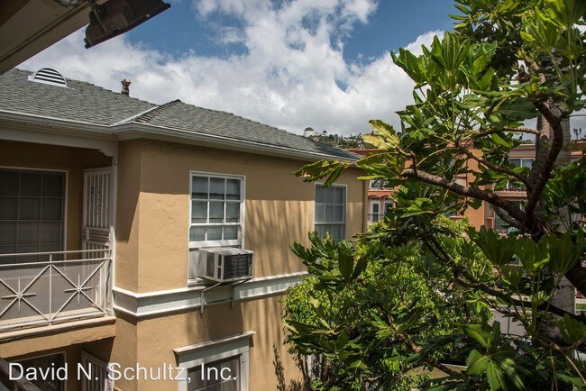 Foto del edificio - 2075-2077 N Vermont Ave