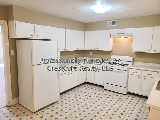 Foto del edificio - 3226 S Mendenhall Rd