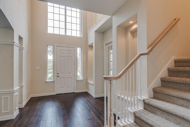 Foto del edificio - 300 Waterford Ct