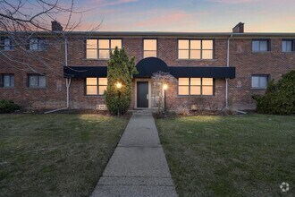 Building Photo - 25707 Woodward Ave