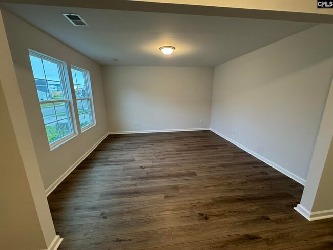 Foto del edificio - 3026 Hallsdale Dr