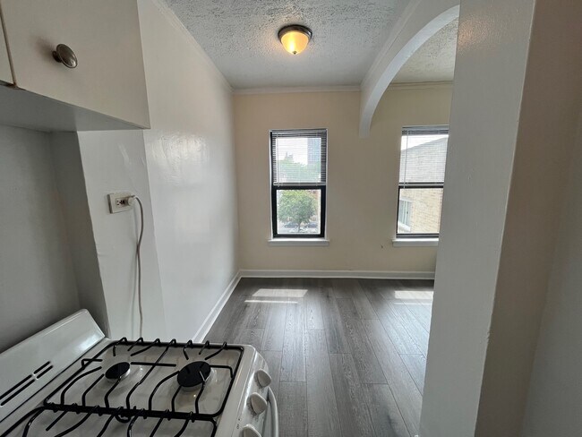 Foto del edificio - 5430 N Kenmore Ave