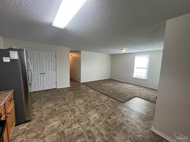 Foto del edificio - 8921 Camshire Cir