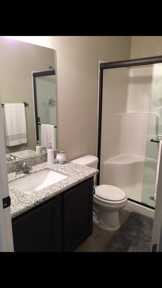 Foto del edificio - 2846 E 45th Ct N