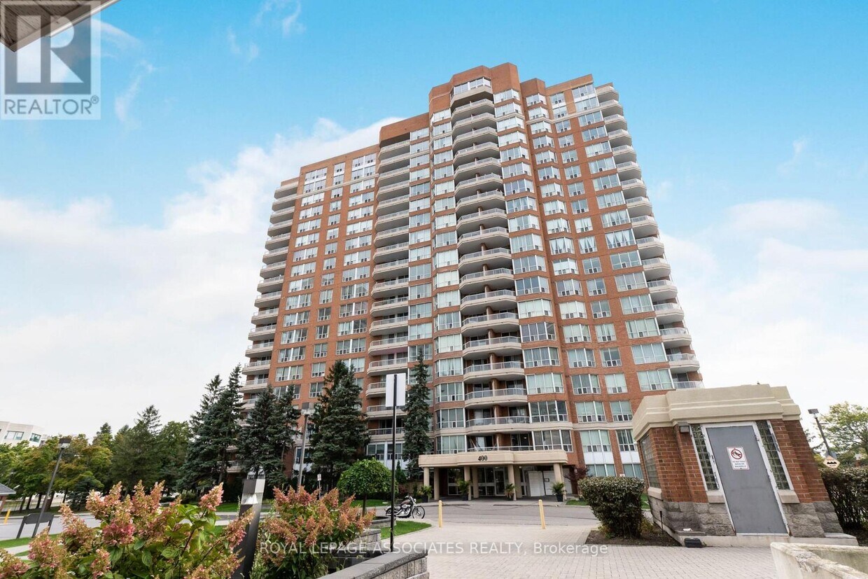 Photo principale - 400-1400 McLevin Ave
