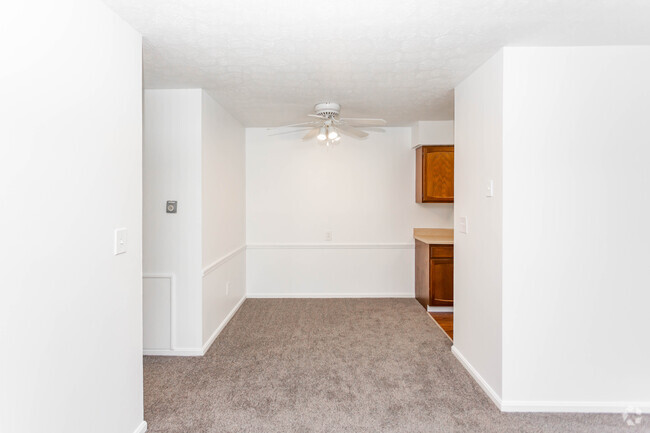 1BR, 1BA - 660 SF - Fox Run Apartments