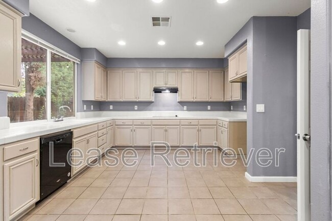 Foto del edificio - 4244 Lindsey Ln