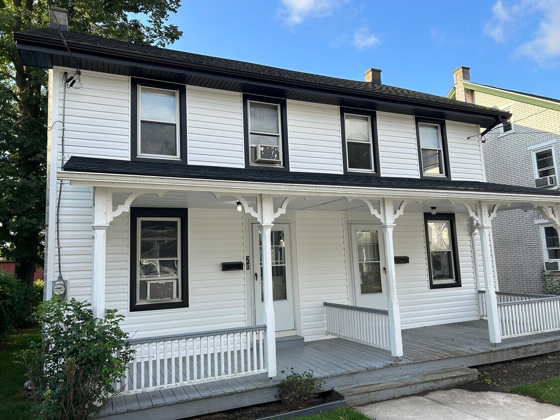 Primary Photo - 20 Elizabeth St