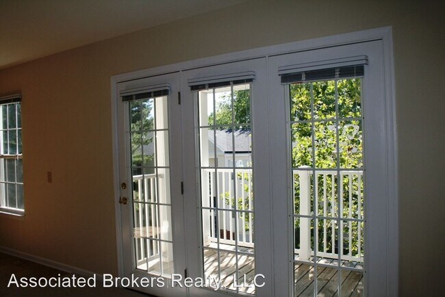 Building Photo - 2 br, 2 bath House - 1262-E Villa Lane