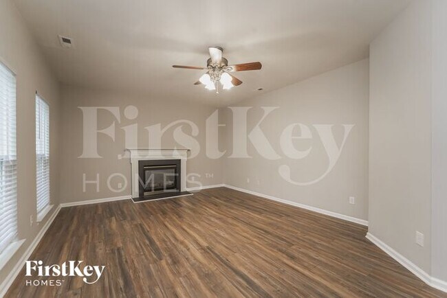 Building Photo - 13413 Edgetree Dr