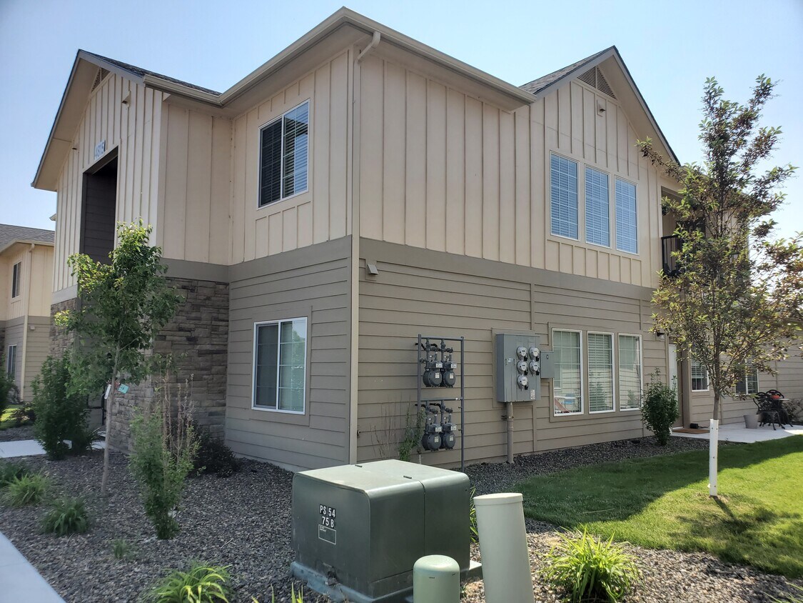 Foto principal - 4817 Continental Ln