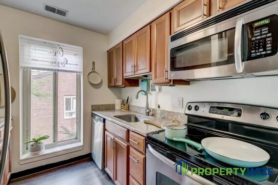Foto principal - 105 W Conway St