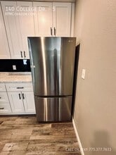 Building Photo - 140 College Dr