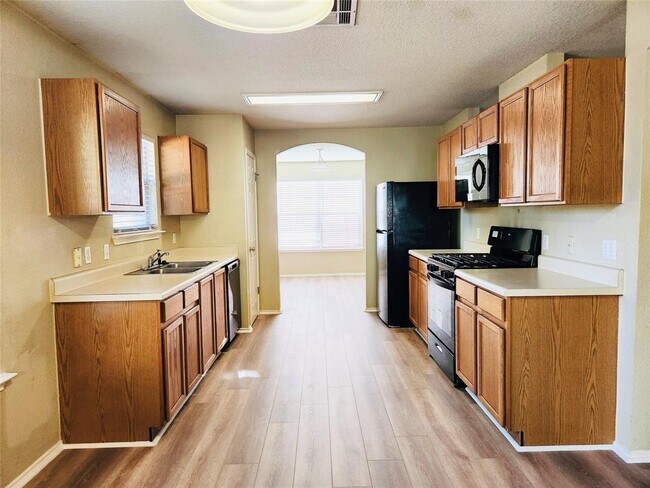 Building Photo - 1141 Terra St