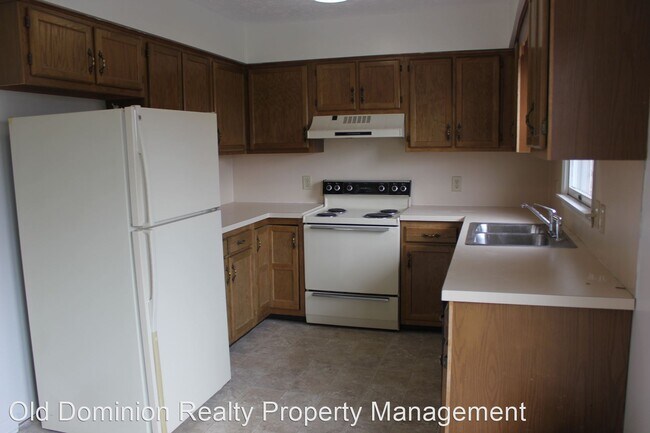 Building Photo - 2 br, 1 bath House - 1221 Harmony Drive Ap...