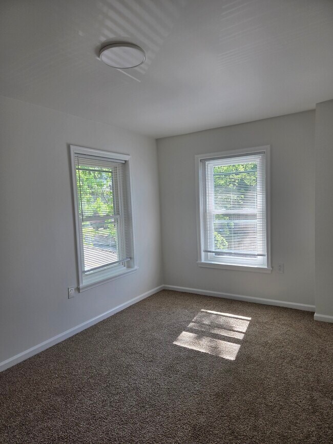 Dormitorio número 2 - 69 W 5th St