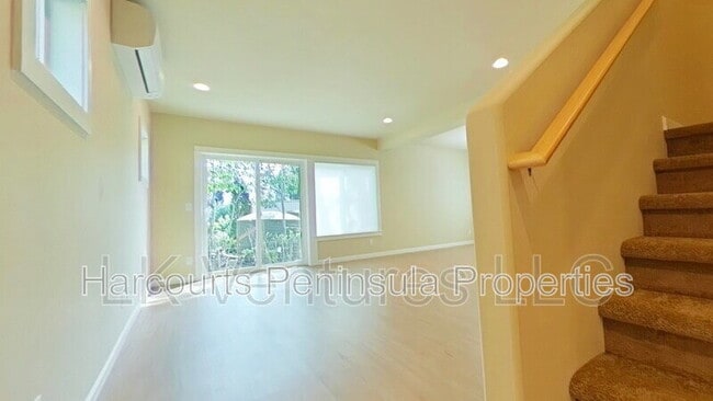 Foto del edificio - 1803 Windermere Dr NE