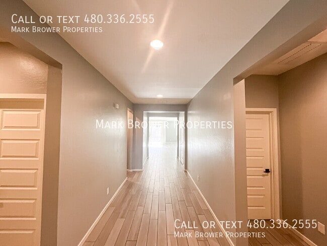Building Photo - 36413 N Tahanta Trail