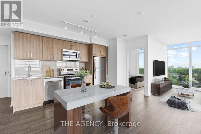 Photo du bâtiment - 4010 Eglinton Ave W
