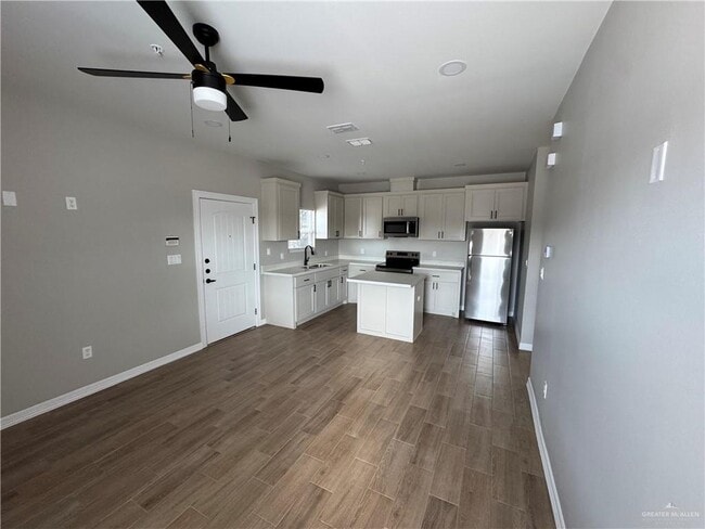 Foto del edificio - 10 Ragland Rd