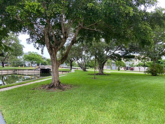 Building Photo - 8340 Sands Point Blvd