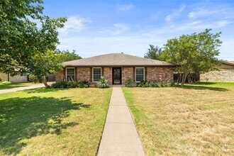 Building Photo - 7202 Squirrel Oak Cir