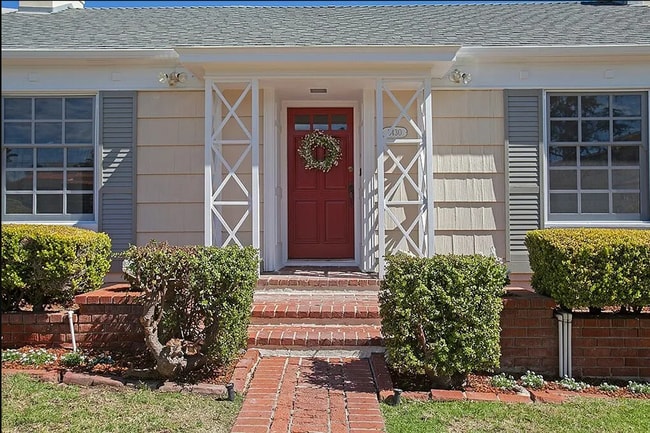 Building Photo - Adorable Loma Portal Bungalow with Fenced ...